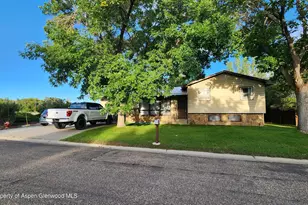 365 Bonderud Ave, Craig, CO 81625 - Photo 4