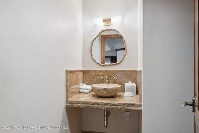 415 E Dean St., Unit 25, Week 31, Aspen, CO 81611 - Photo 6