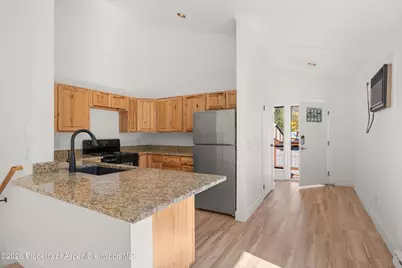 2503 Cisar Court #2e, Glenwood Springs, CO 81601 - Photo 4