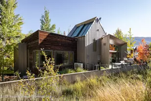 219 S 3rd St, Aspen, CO 81611 - Photo 2