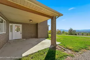 1073 Co Rd 260, Silt, CO 81652 - Photo 6