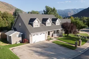1003 Park W Dr, Glenwood Springs, CO 81601 - Photo 1