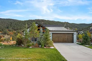 377 Pinyon Mesa Dr, Glenwood Springs, CO 81601 - Photo 1