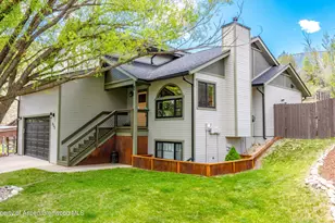 823 Mountain View Dr, New Castle, CO 81647 - Photo 1