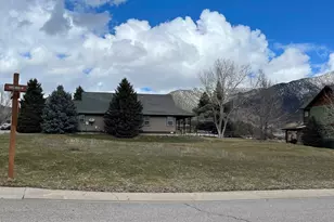 198 Blackhawk Dr, New Castle, CO 81647 - Photo 1