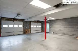 106 Hawthorne Rd, Beech Mountain, NC 28604 - Photo 28