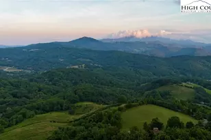 29 Fox Run Rd, Banner Elk, NC 28604 - Photo 8