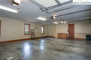 879 Winding Ridge Dr, West Jefferson, NC 28694 - Photo 34