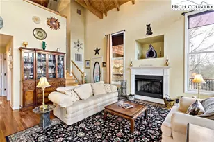 60 E Valley View Dr, Marion, NC 28752 - Photo 16