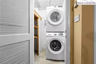 303 Sugar Top Dr, Sugar Mountain, NC 28604 - Photo 18