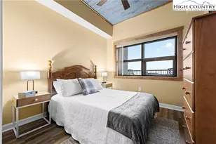 303 Sugar Top Dr, Sugar Mountain, NC 28604 - Photo 12