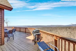 138 Hawthorn Rd, Beech Mountain, NC 28604 - Photo 4