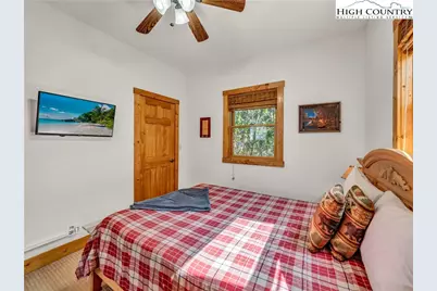 138 Hawthorn Road, Beech Mountain, NC 28604 - Photo 22