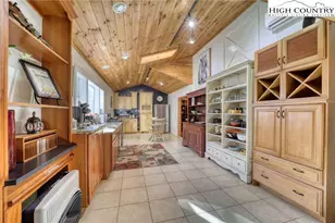 72 Arnett Rd, Banner Elk, NC 28604 - Photo 4