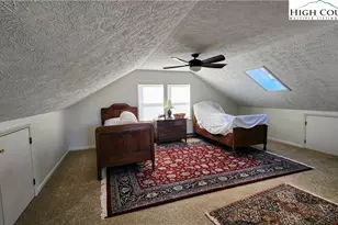 393 Green Cove Rd, Sugar Mountain, NC 28604 - Photo 6