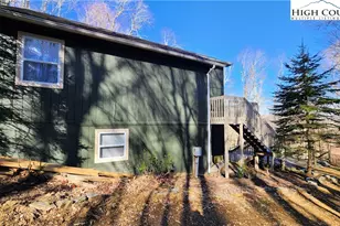 393 Green Cove Rd, Sugar Mountain, NC 28604 - Photo 4