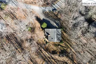 393 Green Cove Rd, Sugar Mountain, NC 28604 - Photo 28