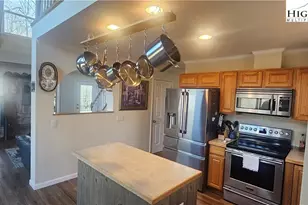 914 Balsam Dr, Newland, NC 28657 - Photo 6