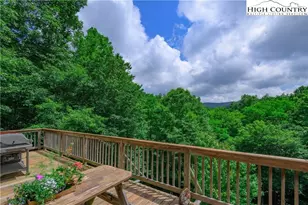 914 Balsam Dr, Newland, NC 28657 - Photo 2