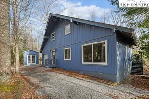 101 Pond Creek Rd, Beech Mountain, NC 28604 - Photo 6