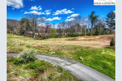 Tbd Crescent Dr, West Jefferson, NC 28694 - Photo 4
