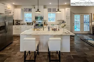 211 & 213 Wild Daisy Ln, Beech Mountain, NC 28604 - Photo 12