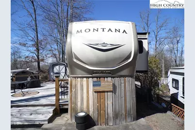 184 Club House Drive, Ennice, NC 28623 - Photo 16