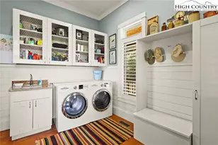 543 Gorge View Dr, Blowing Rock, NC 28605 - Photo 20