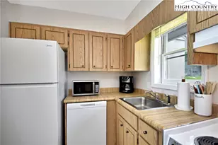 367 Skyleaf Dr, Sugar Mountain, NC 28604 - Photo 22