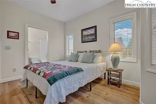 335 Pleasant View Dr, Sugar Mountain, NC 28604 - Photo 22