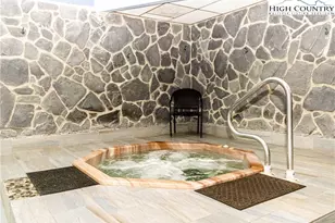 301 Pinnacle Inn Rd, Beech Mountain, NC 28604 - Photo 38