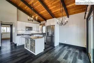 405 Strawberry Ln, Newland, NC 28657 - Photo 24