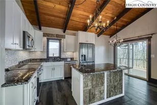 405 Strawberry Ln, Newland, NC 28657 - Photo 26