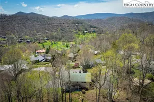 405 Strawberry Ln, Newland, NC 28657 - Photo 10