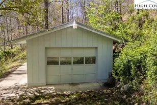 5381 Hwy 197 S, Burnsville, NC 28714 - Photo 36