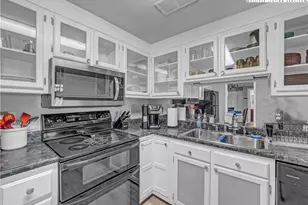 303 Sugar Top Dr, Sugar Mountain, NC 28604 - Photo 8