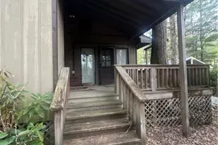 210 Laurel Ln, Newland, NC 28657 - Photo 2