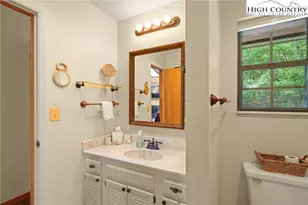 311 Pine Ridge Rd, Beech Mountain, NC 28604 - Photo 20