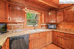 155 Blackberry Ln, Blowing Rock, NC 28605 - Photo 22