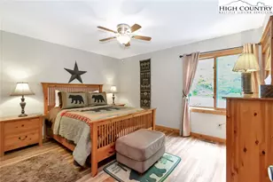 569 Shelter Rock Cir, Sugar Mountain, NC 28604 - Photo 18