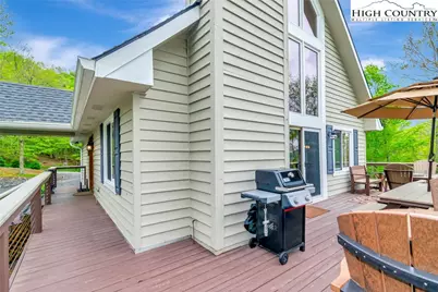 569 Shelter Rock Circle, Sugar Mountain, NC 28604 - Photo 24