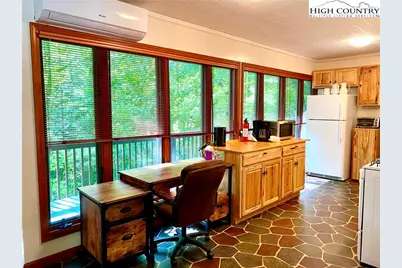 30 Sourwood Knoll, Newland, NC 28646 - Photo 8