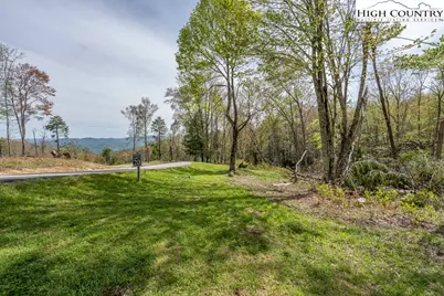 77 N Eagles Nest Trail, Elk Park, NC 28604 - Photo 4