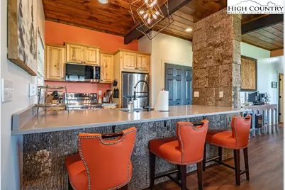 315 Skyleaf Drive #D18, Sugar Mountain, NC 28604 - Photo 10