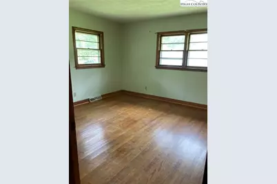 5854 US Highway 421N Highway, Vilas, NC 28692 - Photo 10