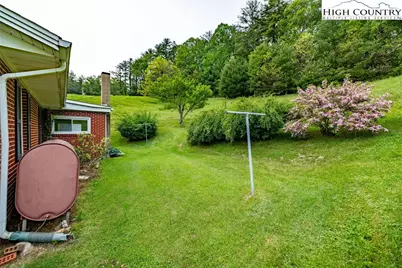 8693 Nc Hwy 88 E Highway, Laurel Springs, NC 28644 - Photo 30