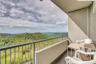 303 Sugar Top Dr, Sugar Mountain, NC 28604 - Photo 16