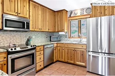 1078 Charter Hills Road, Beech Mountain, NC 28604 - Photo 4