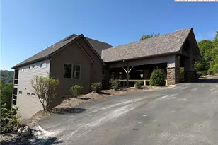 164 Ridgeline Dr, Sugar Mountain, NC 28604 - Photo 2