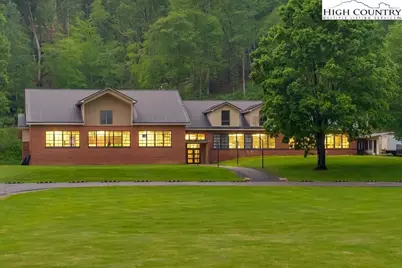 5500 Roan Creek, Mountain City, TN 37683 - Photo 8